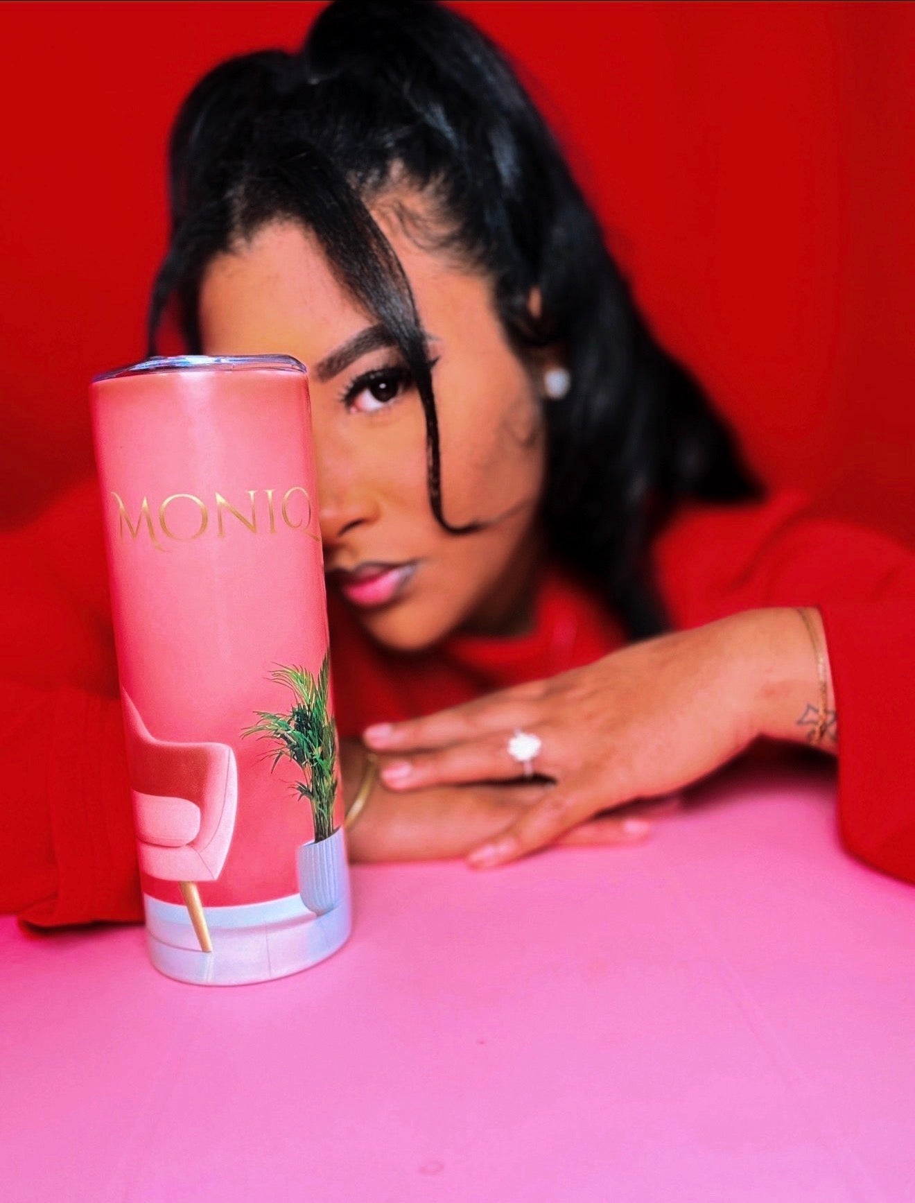 MoniQ Branding Collection