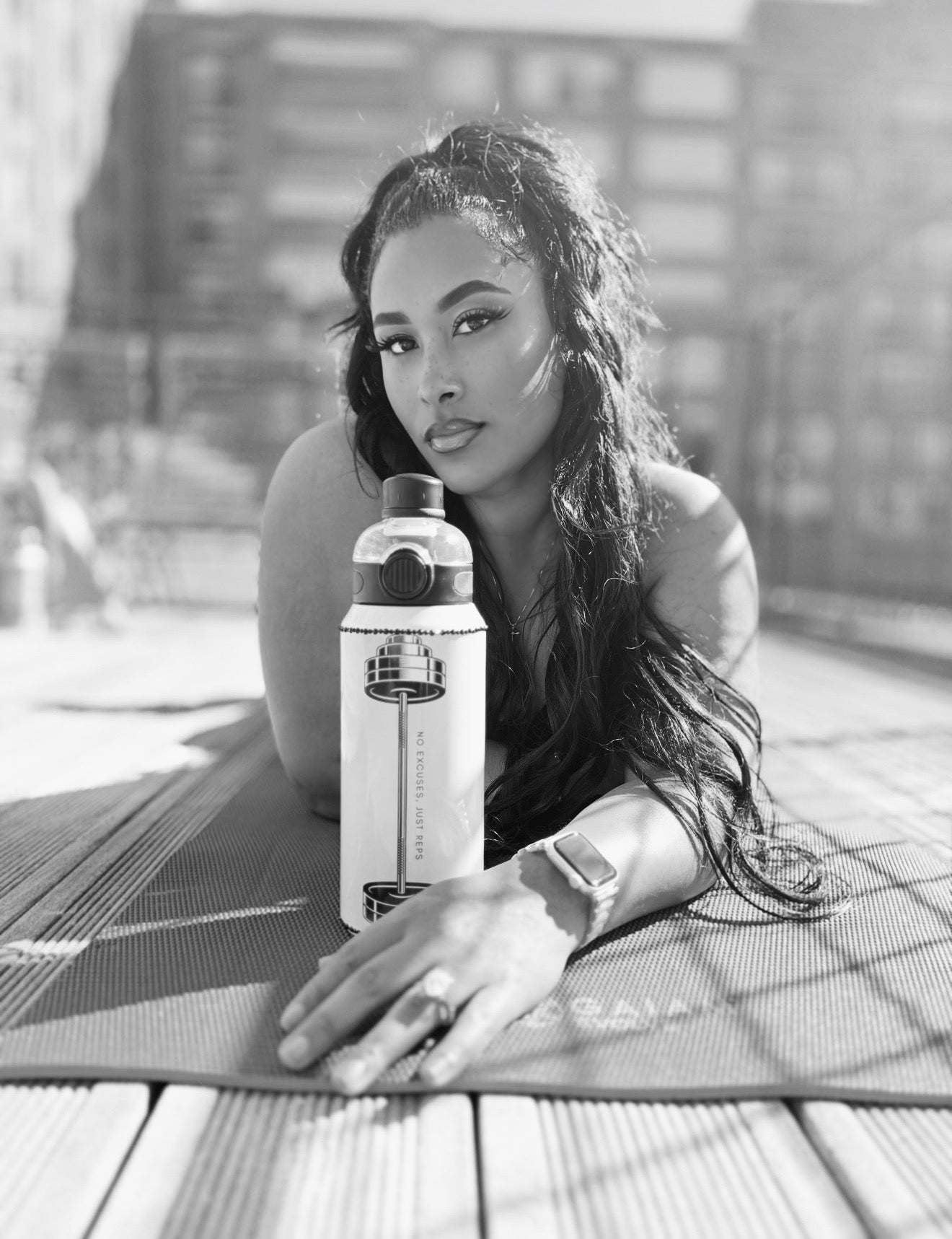 MoniQ Active Collection